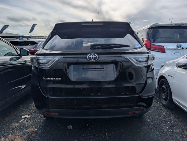 2014 Toyota Harrier Elegance Carousel 6