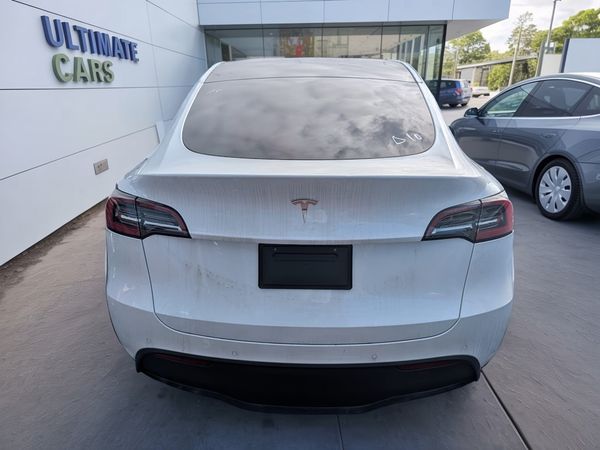 2022 TESLA Model Y Carousel 5