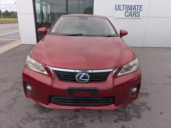 2012 Lexus CT200 h Carousel 3