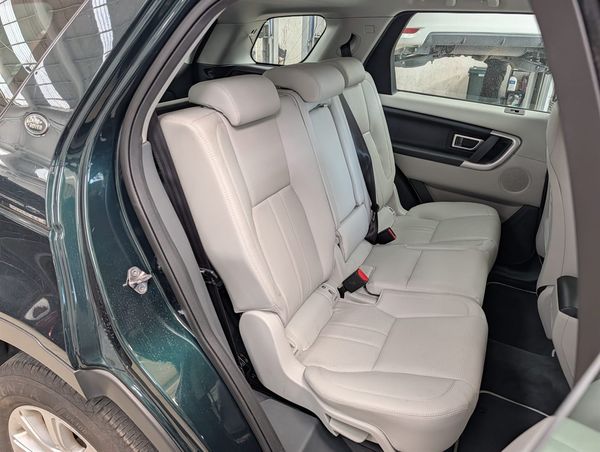 2016 Land Rover Discovery Sport SE Si4 Carousel 10