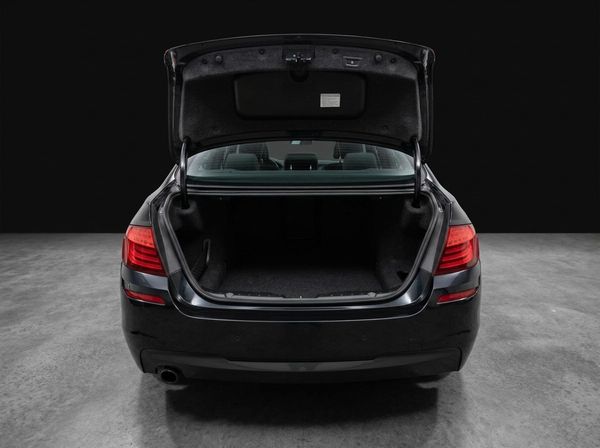 2017 BMW 523i M Sport Carousel 13