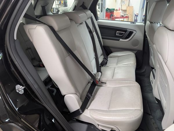 2018 Land Rover Discovery Carousel 9