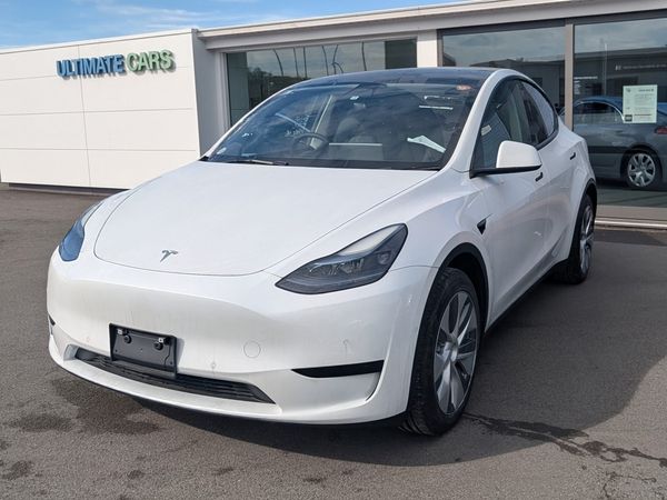 2022 TESLA Model Y Carousel 3