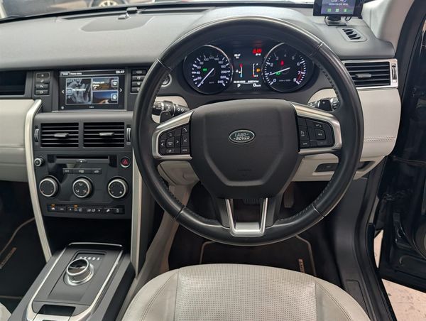 2016 Land Rover Discovery Sport SE Si4 Carousel 11