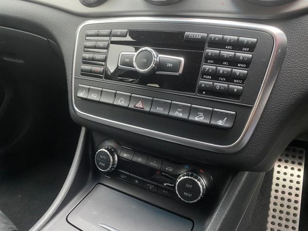 2014 Mercedes-Benz GLA250 Sport 4MATIC Carousel 6