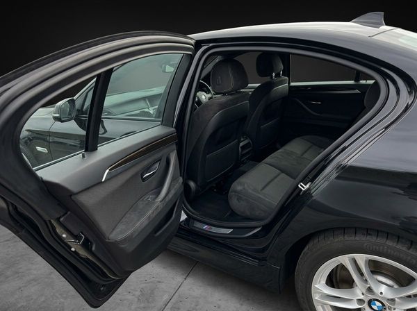 2017 BMW 523i M Sport Carousel 5