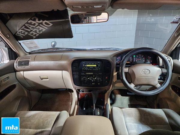 1998 Toyota Landcruiser VX LTD Carousel 2