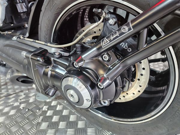 2023 Triumph Rocket 3 GT YJ1 Carousel 14