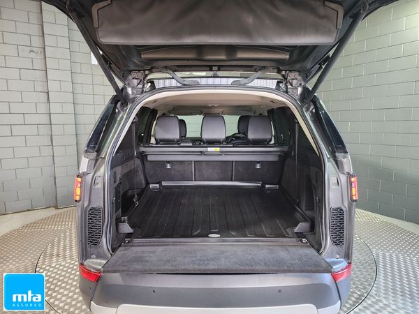 2018 Land Rover Discovery TD6 HSE 3.0DT/4WD Carousel 1