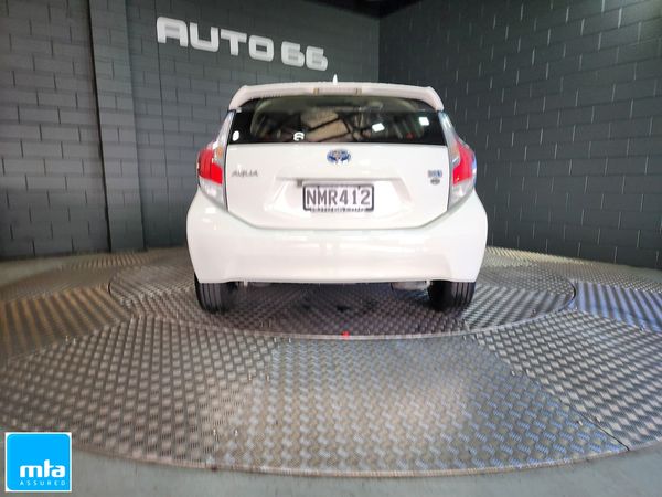 2016 Toyota Aqua Carousel 14