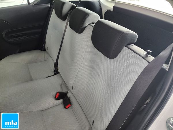 2016 Toyota Aqua Carousel 6