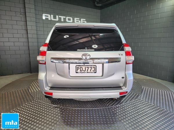 2015 Toyota Land Cruiser Prado Carousel 16