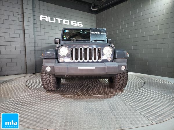 2017 Jeep Wrangler SPORT UNLIMITED 3.6P Carousel 13