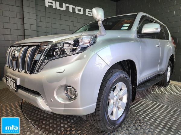 2015 Toyota Land Cruiser Prado Carousel 10