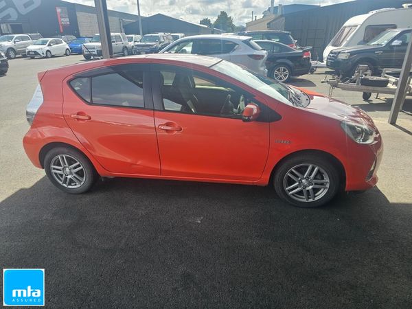 2014 Toyota Aqua HYBRID