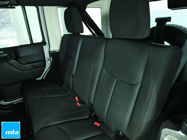 2015 Jeep Wrangler SPORT UNLIMITED 3.6P Carousel 8