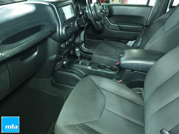 2015 Jeep Wrangler SPORT UNLIMITED 3.6P Carousel 5
