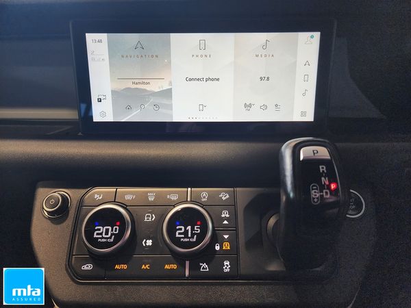 2021 Land Rover Defender 110 P400 SE 3.0PT Carousel 3