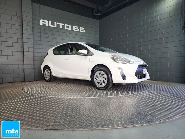 2016 Toyota Aqua Carousel 10