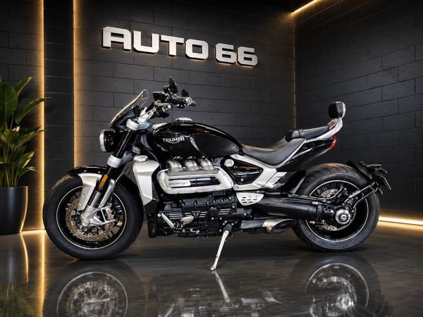 2023 Triumph Rocket 3 GT YJ1