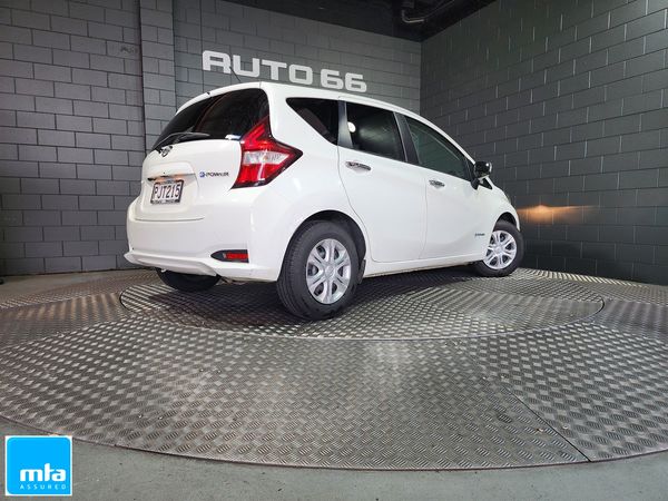 2017 Nissan Note E-POWER Carousel 6