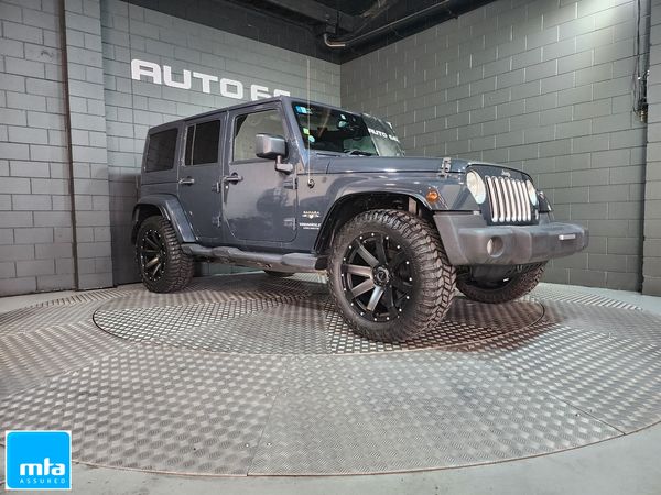 2017 Jeep Wrangler SPORT UNLIMITED 3.6P Carousel 11
