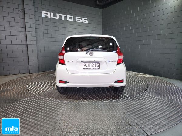 2017 Nissan Note E-POWER Carousel 10