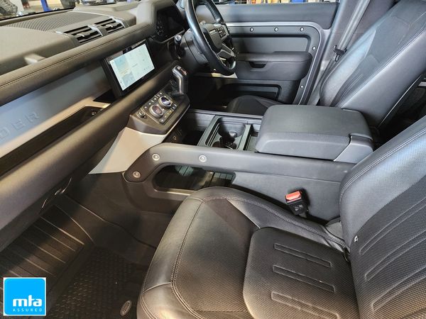 2021 Land Rover Defender 110 P400 SE 3.0PT Carousel 6