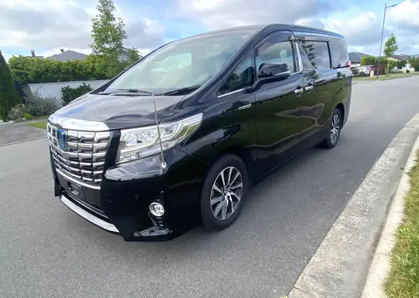 2017 Toyota ALPHARD HYBRID "TOP SPEC" 7 SEATER Carousel 3