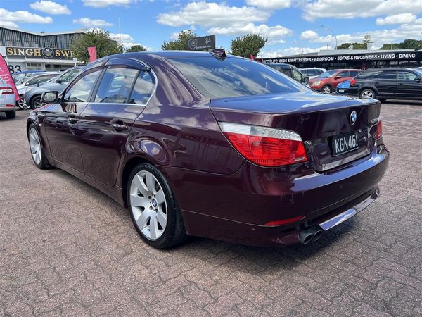 2006 BMW 550i Carousel 2