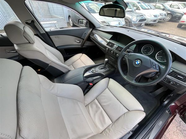 2006 BMW 550i Carousel 7