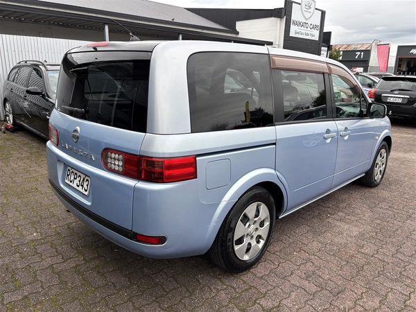 2005 Nissan Lafesta 20S Carousel 3