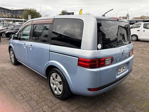 2005 Nissan Lafesta 20S Carousel 2