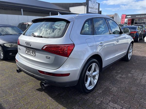 2009 Audi Q5 2.0T Quattro Carousel 3