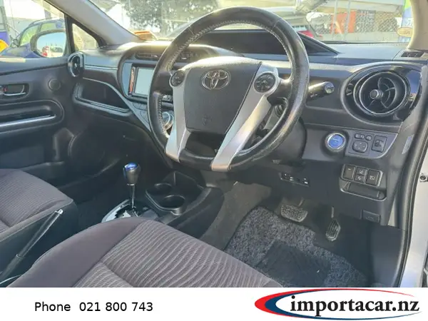TOYOTA Aqua 2016 Carousel 6