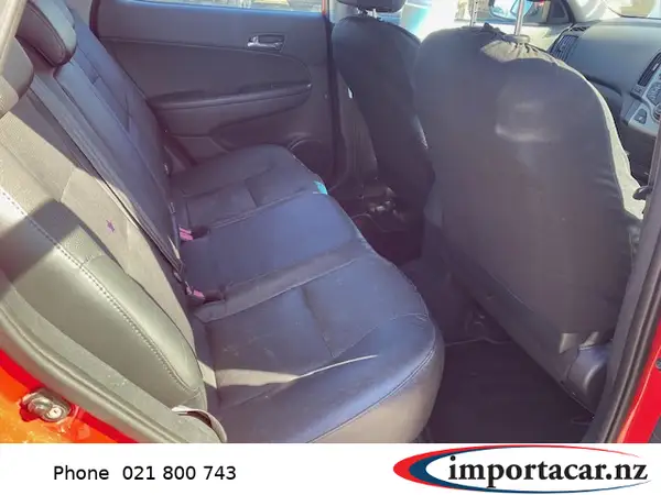  HYUNDAI Accent 2010 Carousel 4