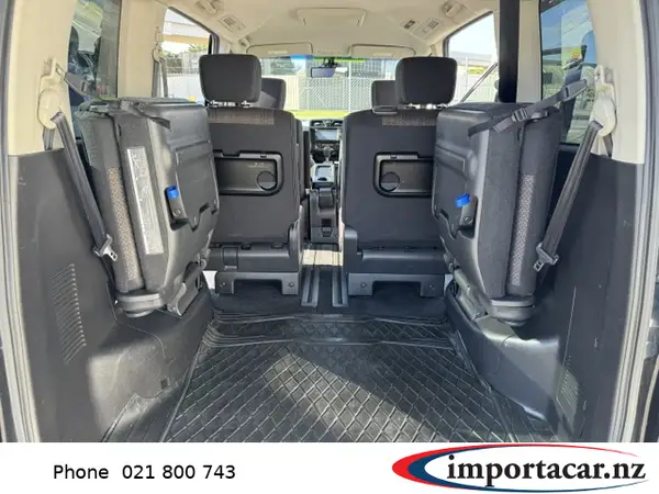 NISSAN Serena 2014 Carousel 4