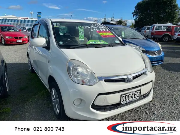 TOYOTA Passo 2015