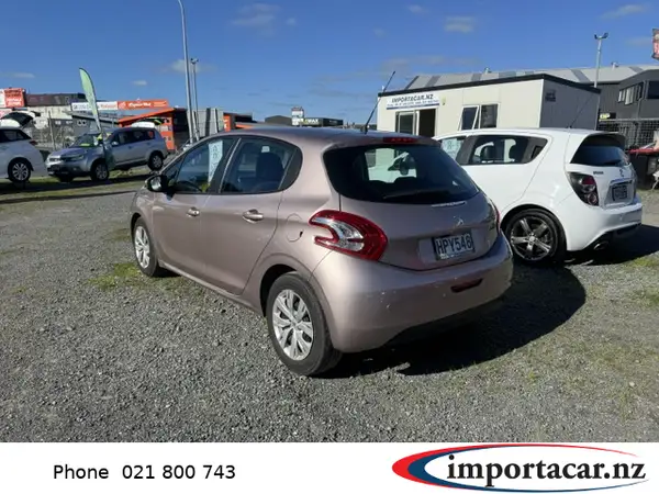 PEUGEOT 208 2014 Carousel 4