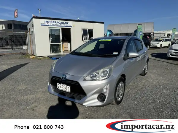 TOYOTA Aqua 2016 Carousel 7