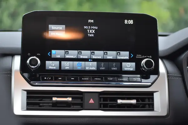 2025 Mitsubishi Triton DC GLX-R 4WD AUTO Carousel 7