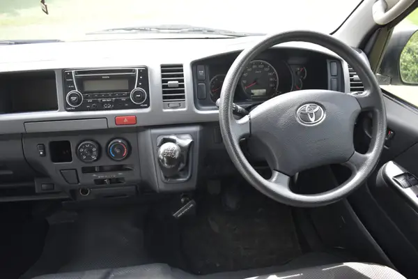 2013 Toyota Hiace Td 12 Seat High Roof People Mover Carousel 6