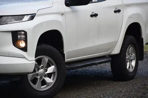 2022 Mitsubishi Triton DC GLX 4WD AUTO Carousel 2