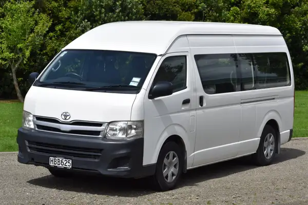 2013 Toyota Hiace Td 12 Seat High Roof People Mover