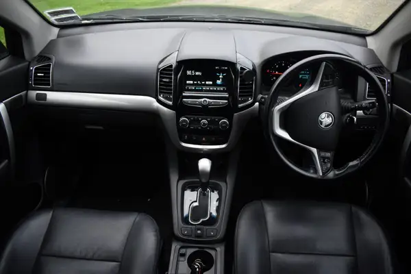 2018 Holden Captiva LTZ 7 Seater Diesel Turbo 4WD - One Owner! Carousel 6