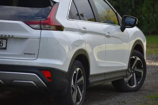 2022 Mitsubishi Eclipse Cross XLS PHEV 4WD Auto Carousel 2