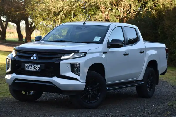2020 Mitsubishi Triton DC GLSB 4WD 6AT