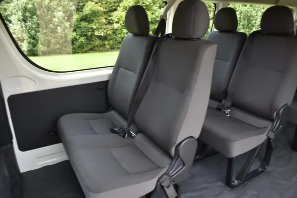 2013 Toyota Hiace Td 12 Seat High Roof People Mover Carousel 4