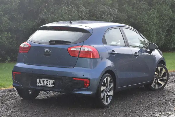 2015 Kia Rio EX Tidy / Low kms / Great Colour Carousel 4