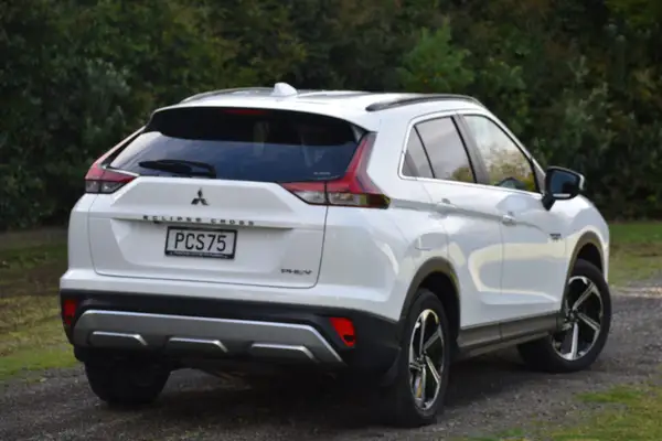 2022 Mitsubishi Eclipse Cross XLS PHEV 4WD Auto Carousel 1